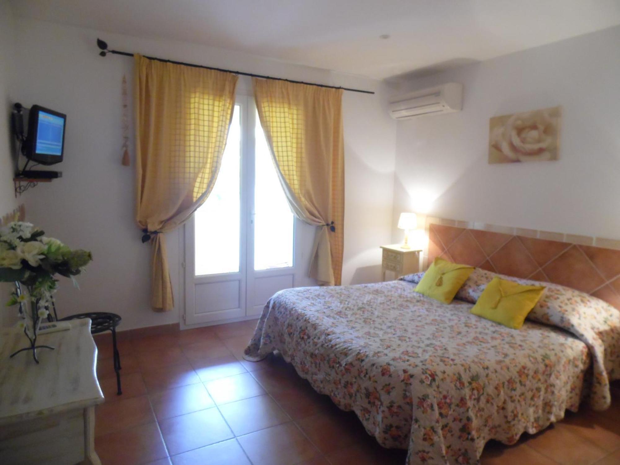 Locations Residence Rocca Rossa Palombaggia Classees 3 Etoiles 포르토베쉬오 외부 사진